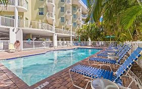 Corner Suite Luxury Panoramic Ocean Views